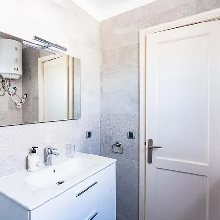 Bellevue Apartamento *